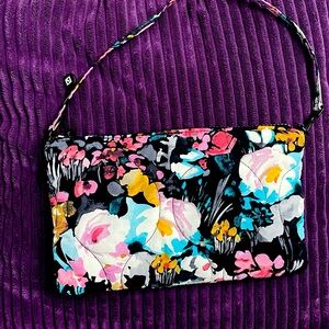 Vera Bradley featherweight